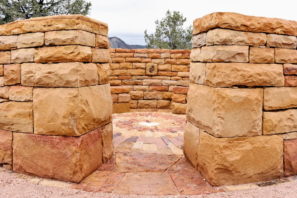 The Throughstone Group - Photo 3
