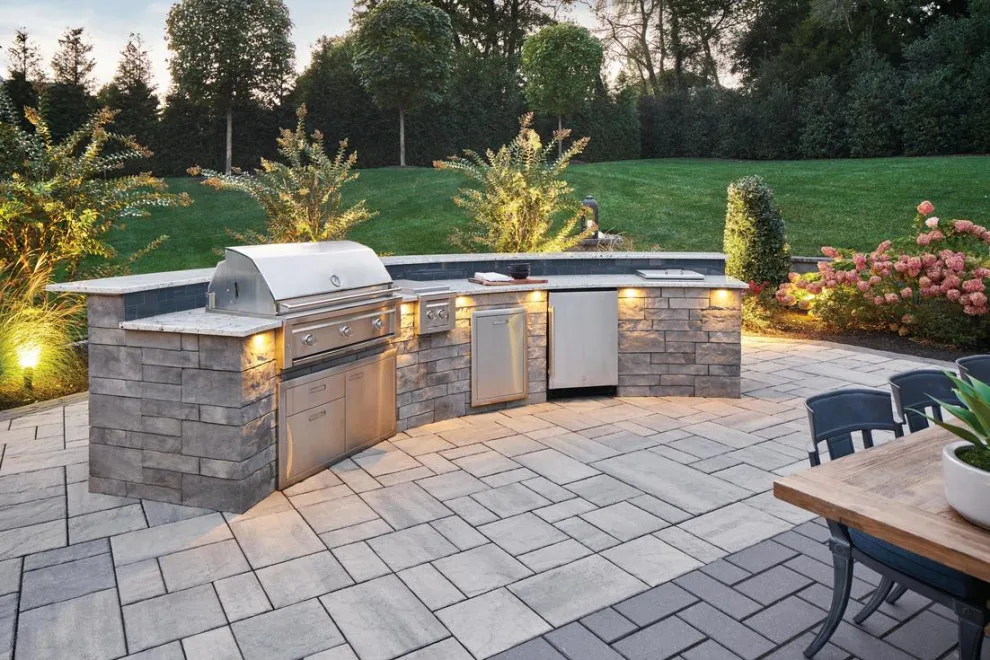 Eternal patio oasis by the pool by Techo-Bloc - Photo 4