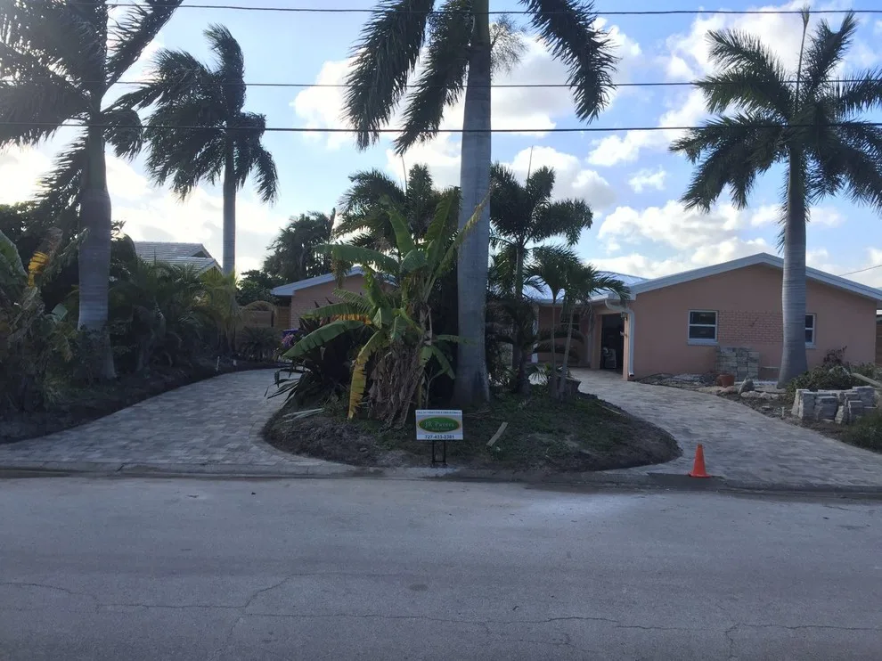 Tropical Coastlines by JR Pavers Inc. - Photo 15