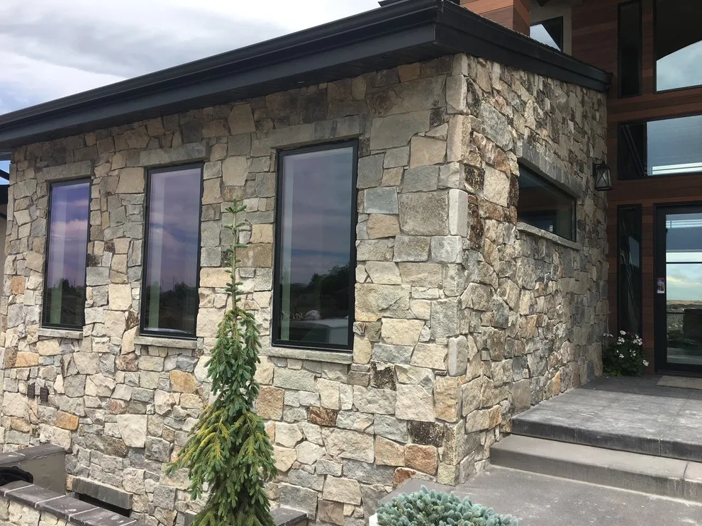 Twin Peaks Residence by Cedarstone Supply Inc - Photo 6