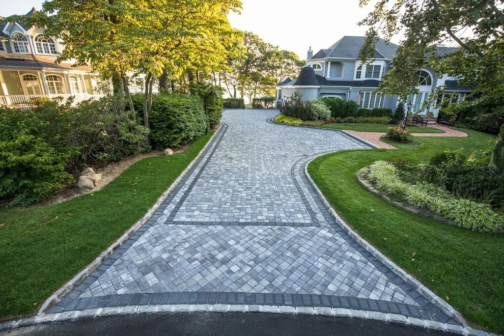 Inviting Long Island Driveway by Cambridge Pavingstones With ArmorTec - Photo 4