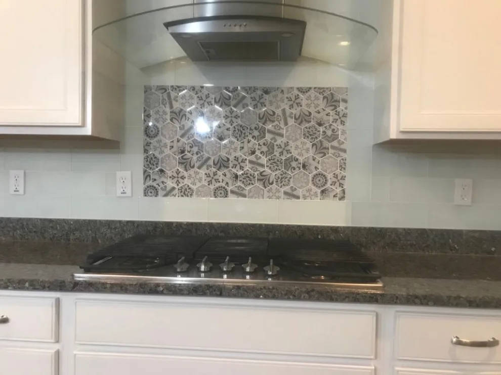 SPLASHBACK by Cvm Enterprises INC - Photo 6