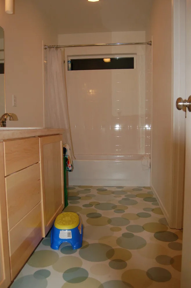 Restrooms by Cozy Interiors - Photo 4