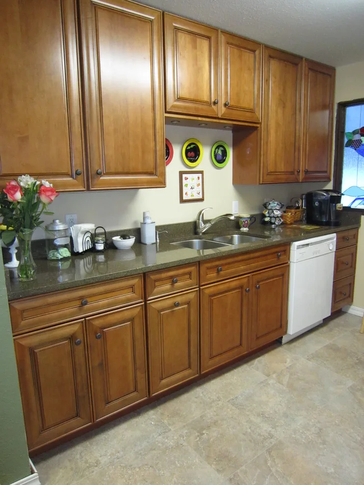 Culinary Spaces and Eating Areas by Cozy Interiors - Photo 4