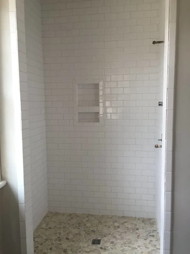 Personalized Shower and Bathtub Enclosures by Dronet's Floor Gallery - Photo 17