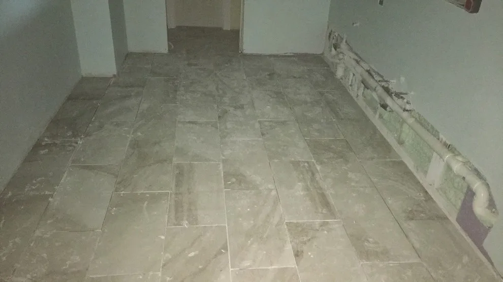Irvs Floor And More - Photo 7