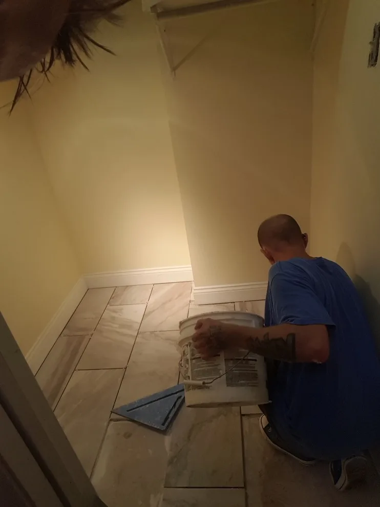 Irvs Floor And More - Photo 8