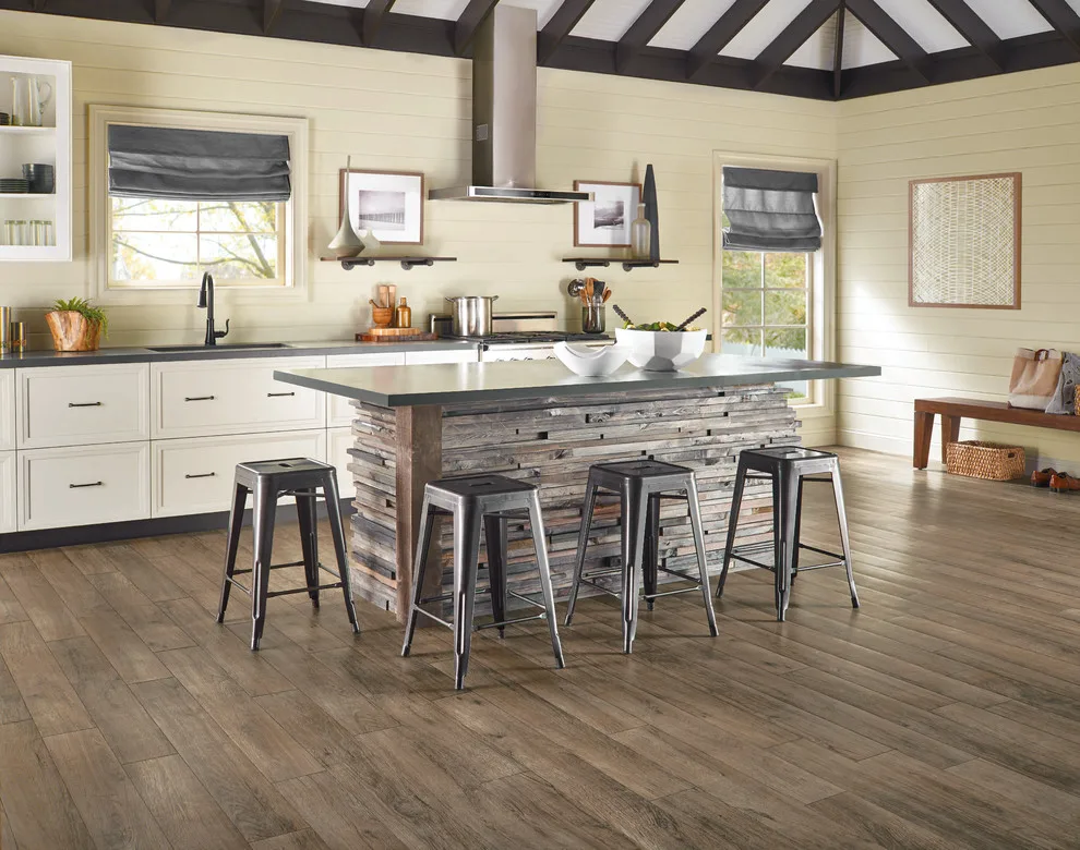 Centennial Carpets Inc - Photo 13