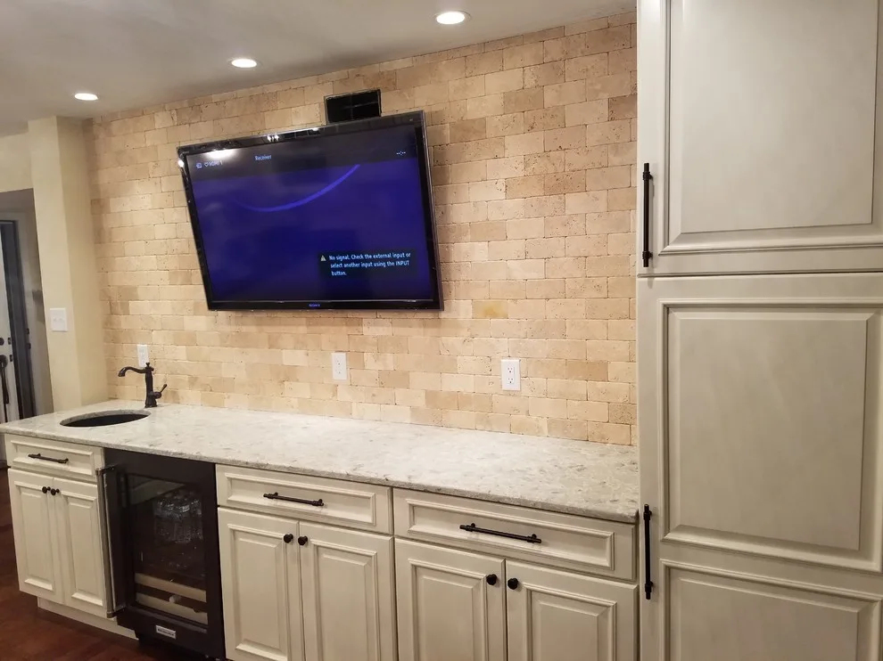Ballwin, MO tile backsplash by Gateway Flooring - Photo 2