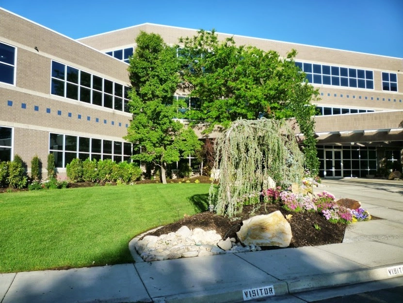Commercial Landscaping by Big Rock Landscaping - Photo 3