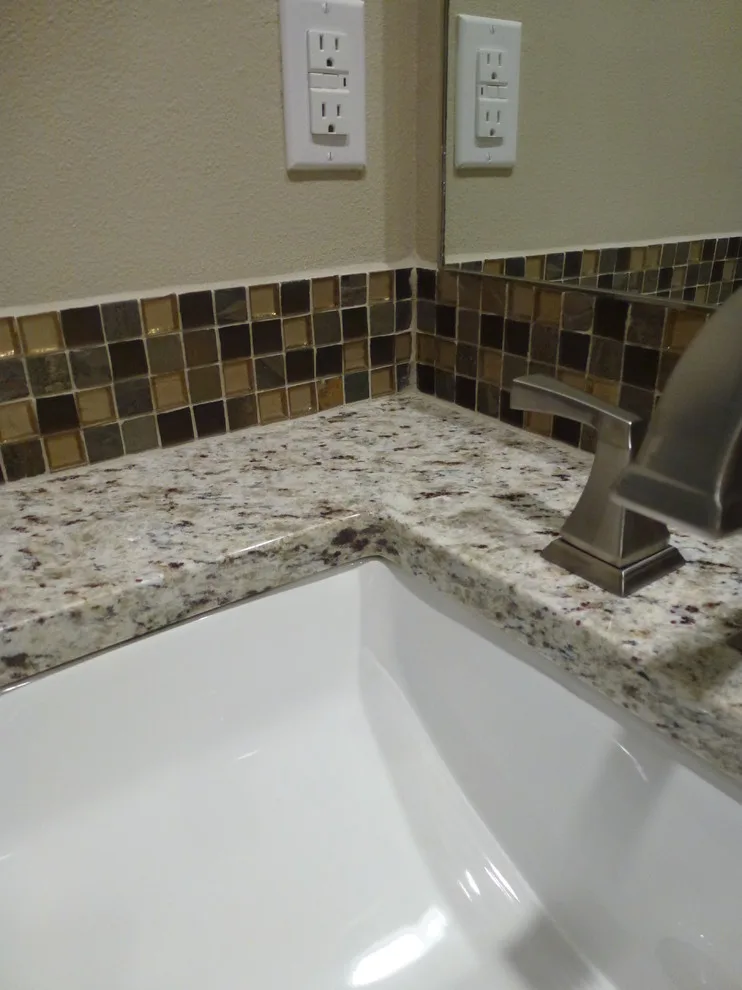 Complete home renovation in Fort Smith by D&D Floor Covering Inc - Photo 5