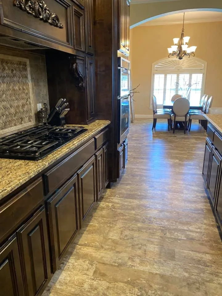Castor Flooring - Photo 7