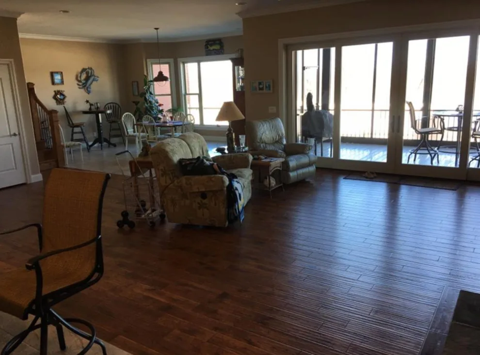Country Manor Decorating - Photo 6