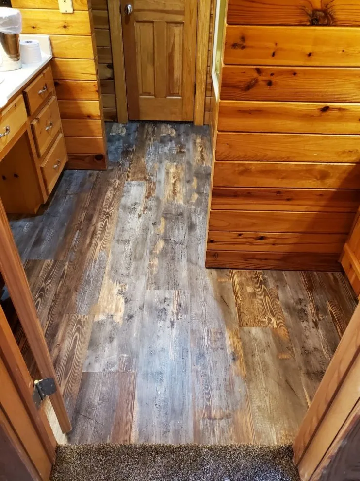 Tira Floors LLC - Photo 4