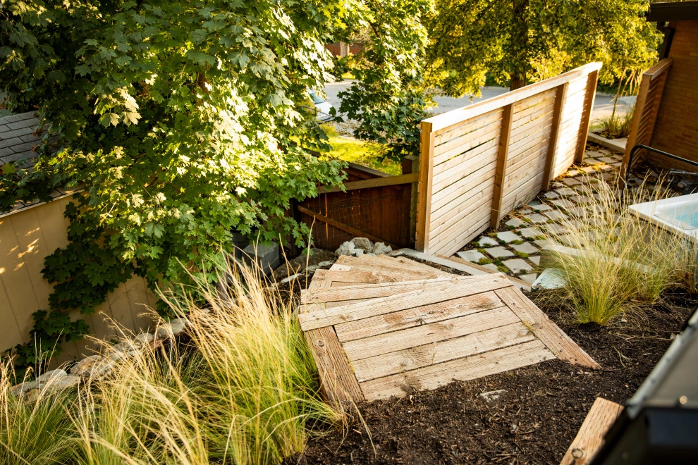 Modern Backyard Retreat On East Bench by Big Rock Landscaping - Photo 2