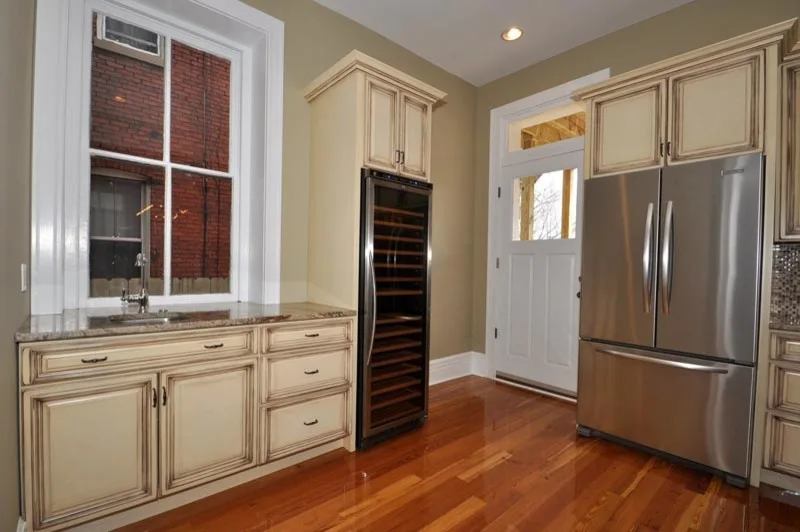 Highland Hardwood Flooring - Photo 14