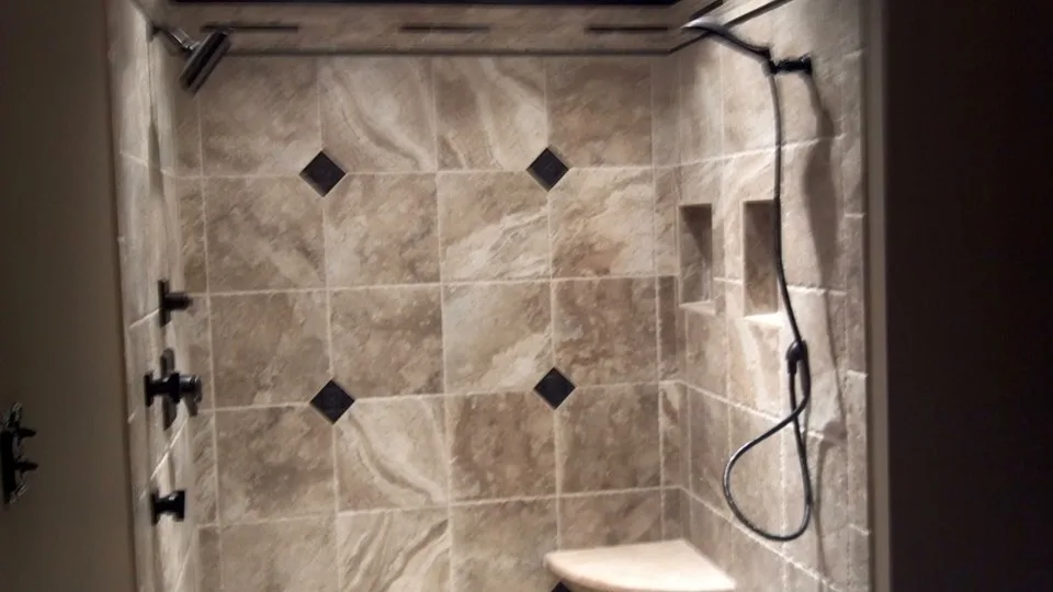 Kim's Floor Decor - Photo 8
