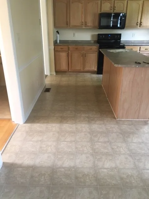 H & T Carpet And Flooring - Photo 4