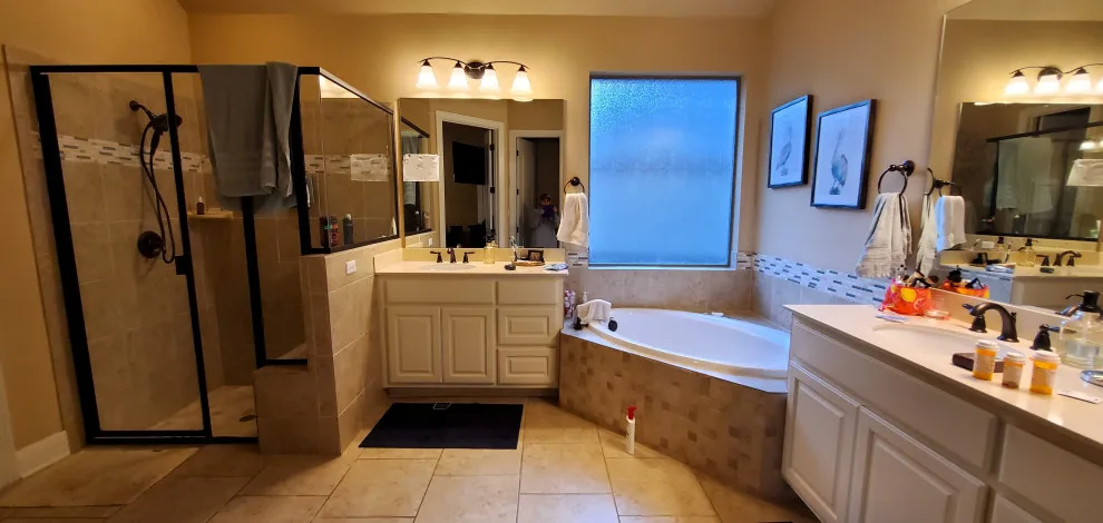 Vinalopo Drive - Primary Bathroom by Calming Spaces Interiors, Design & Remodeling - Photo 16