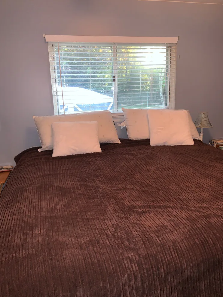 Visitor Accommodations by Leave It To Meeka Interior Décor - Photo 4