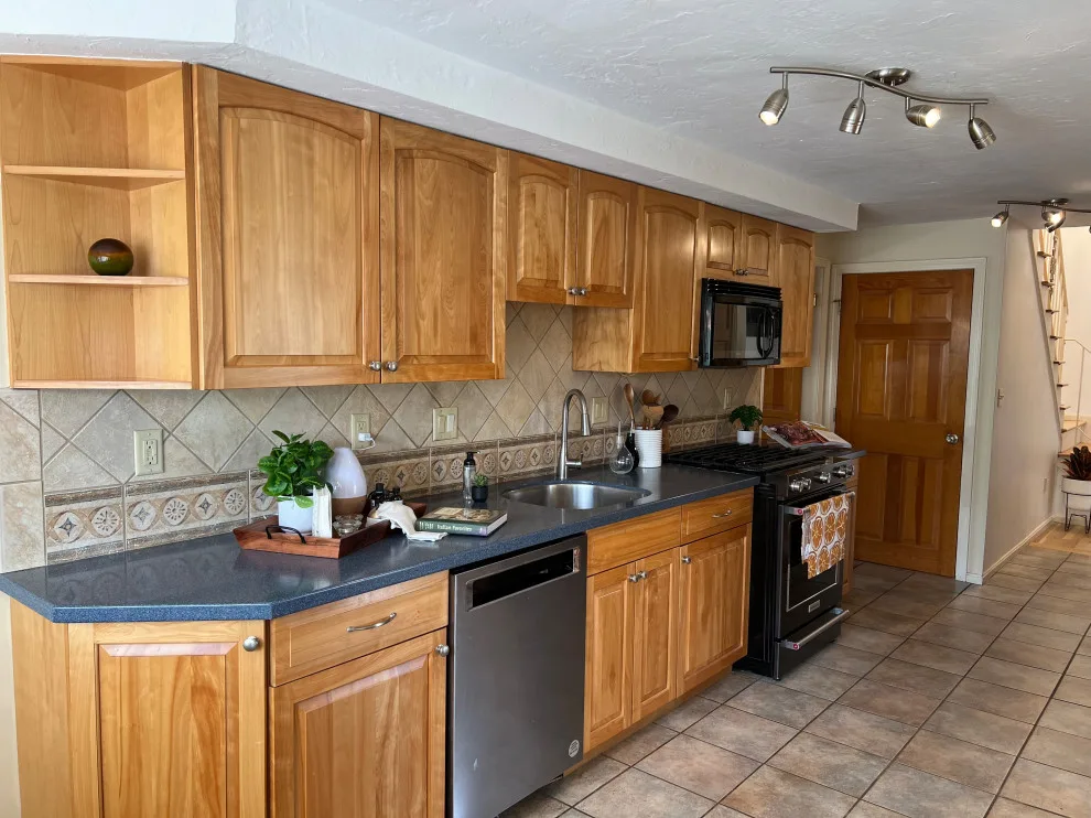 Home Staging for Vacant Properties in Natick by Céline's Interiors - Photo 57
