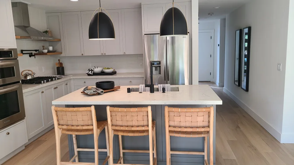 Contemporary Organic by WoodFiberClay Interiors - Photo 3