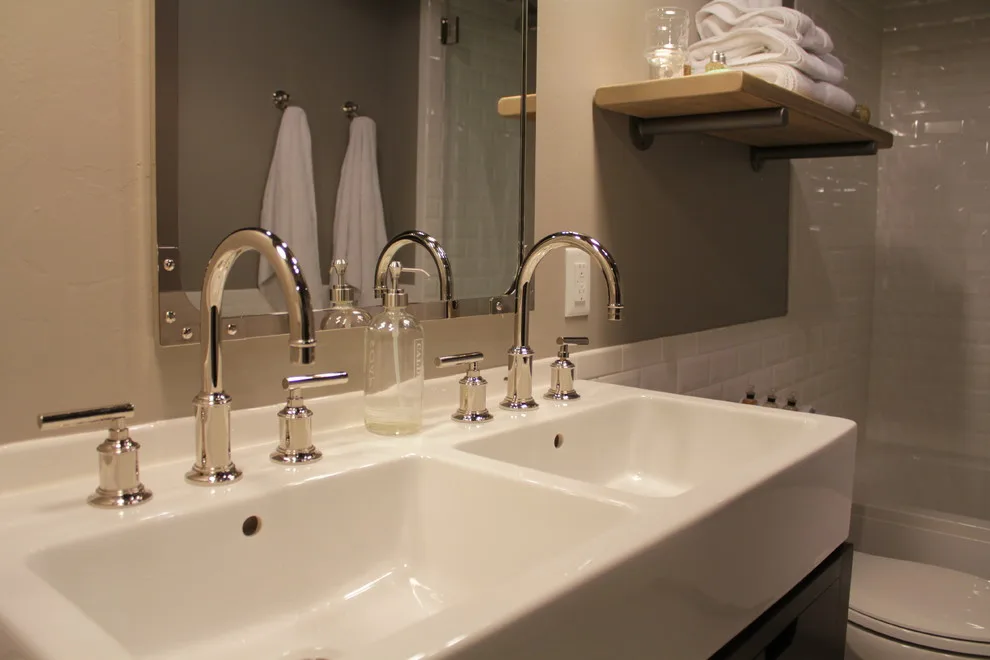 Deep Deuce Hill Condominium by CRH Interior Design, LLC - Photo 7