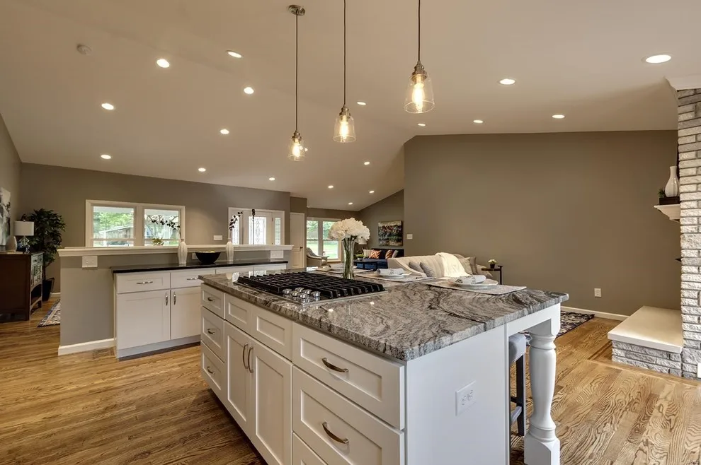 Ballwin Kitchen and Bathroom Design and Staging by Envision Creative Studios - Photo 6