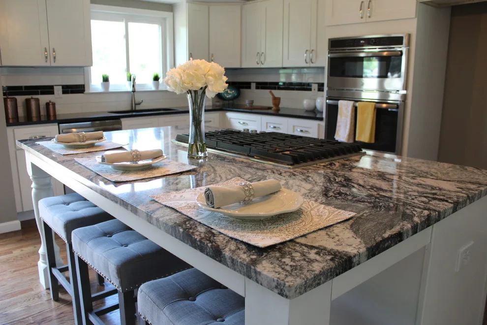 Ballwin Kitchen and Bathroom Design and Staging by Envision Creative Studios - Photo 8