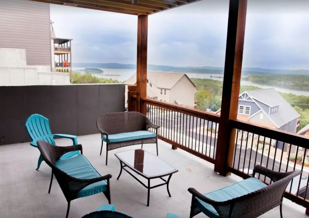 Branson Lakeside Home Design by One Of A Kind - Photo 3