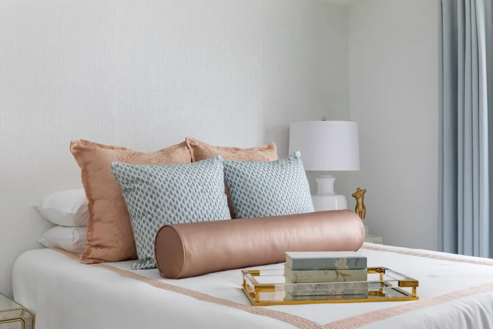 Champagne Blues Luxury Suite by GoldLeaf Interior - Photo 6