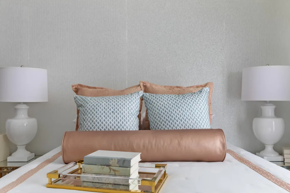 Champagne Blues Luxury Suite by GoldLeaf Interior - Photo 15