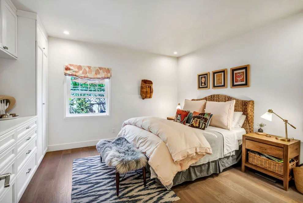 Eclectic Retreat by WoodFiberClay Interiors - Photo 4