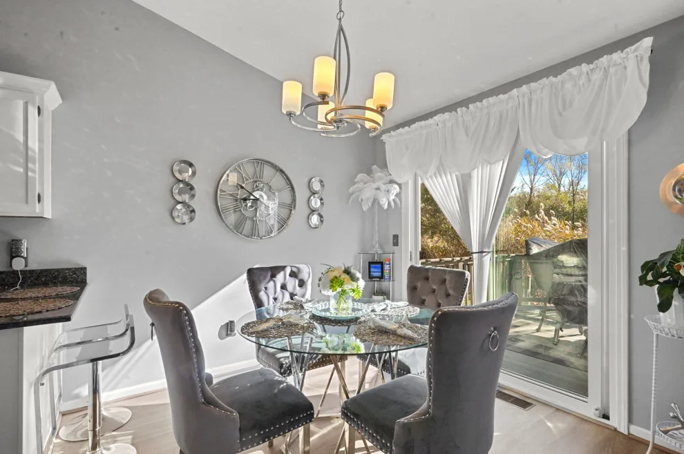 Chic Condo Makeover by Leave It To Meeka Interior Décor - Photo 5