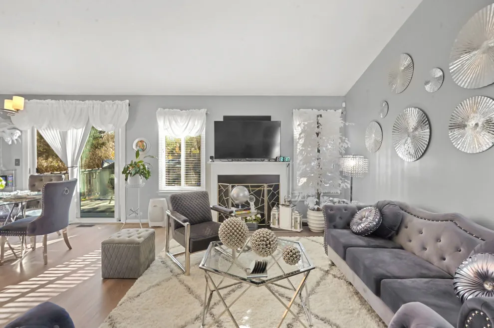 Chic Condo Makeover by Leave It To Meeka Interior Décor - Photo 19