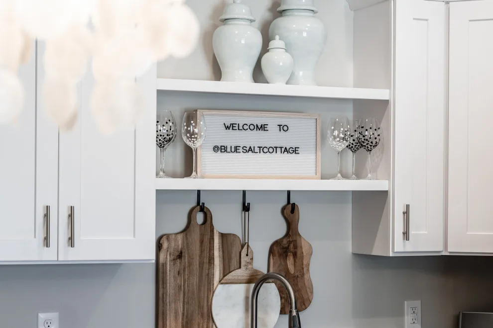 Azure Sea Cottage by GoldLeaf Interior - Photo 27