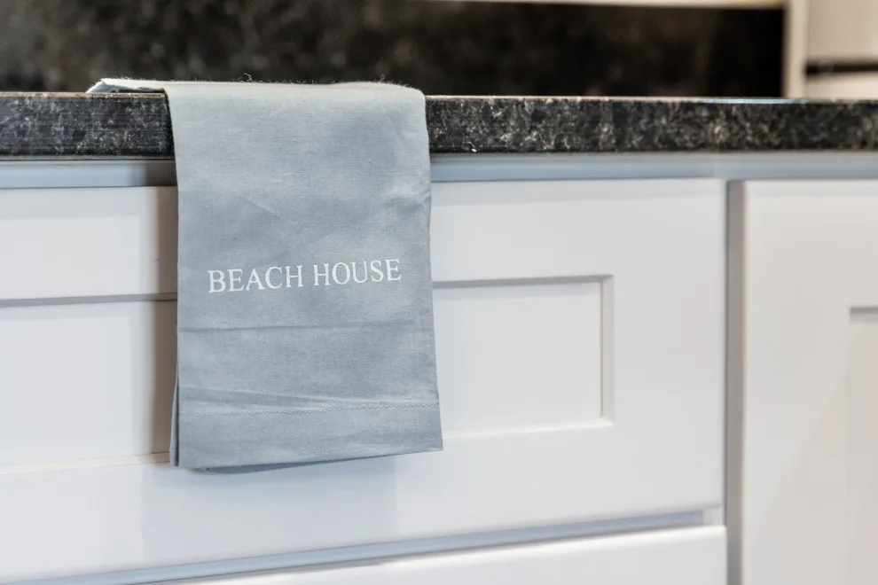 Azure Sea Cottage by GoldLeaf Interior - Photo 9