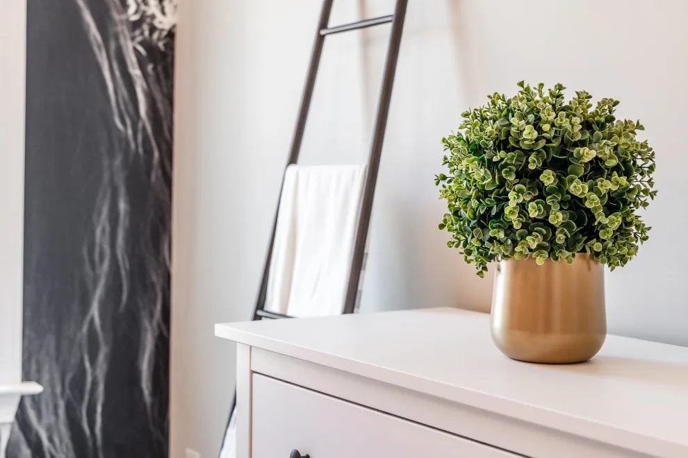 Azure Sea Cottage by GoldLeaf Interior - Photo 25