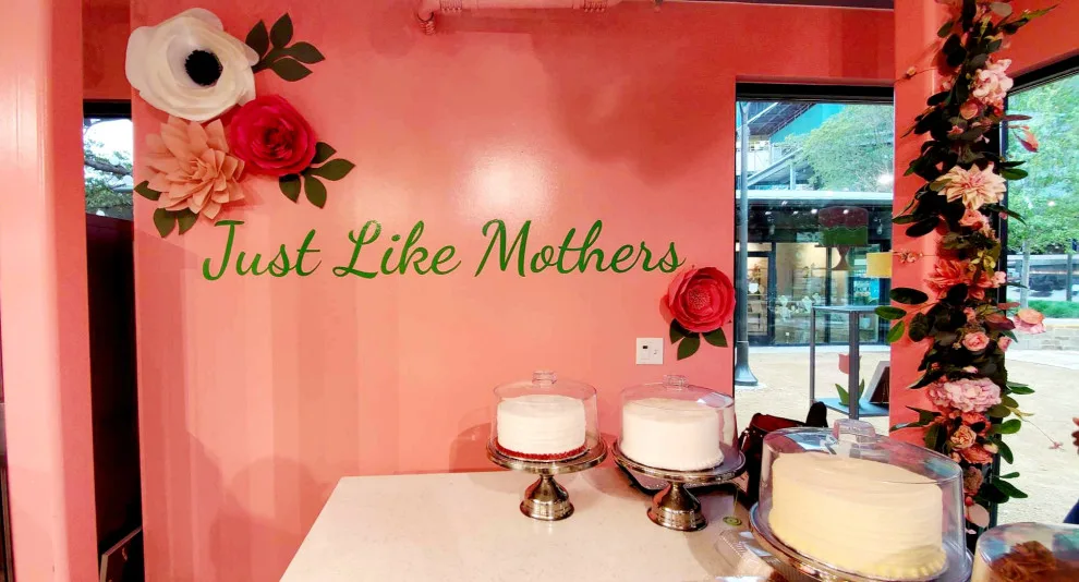 Julie’s Pastry Shop by Anntraves Interior Design - Photo 4