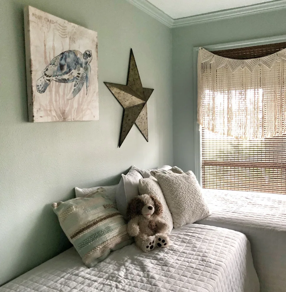 Guest Bedrooms at the Lake Home by Debi Lynn Interior Designs, LLC - Photo 7