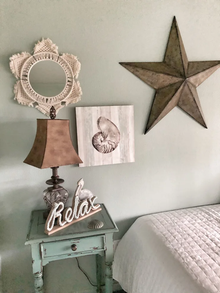 Guest Bedrooms at the Lake Home by Debi Lynn Interior Designs, LLC - Photo 2