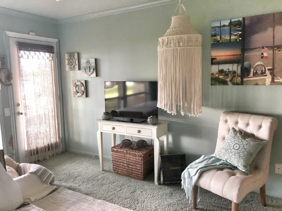 Debi Lynn Interior Designs, LLC - Photo 10