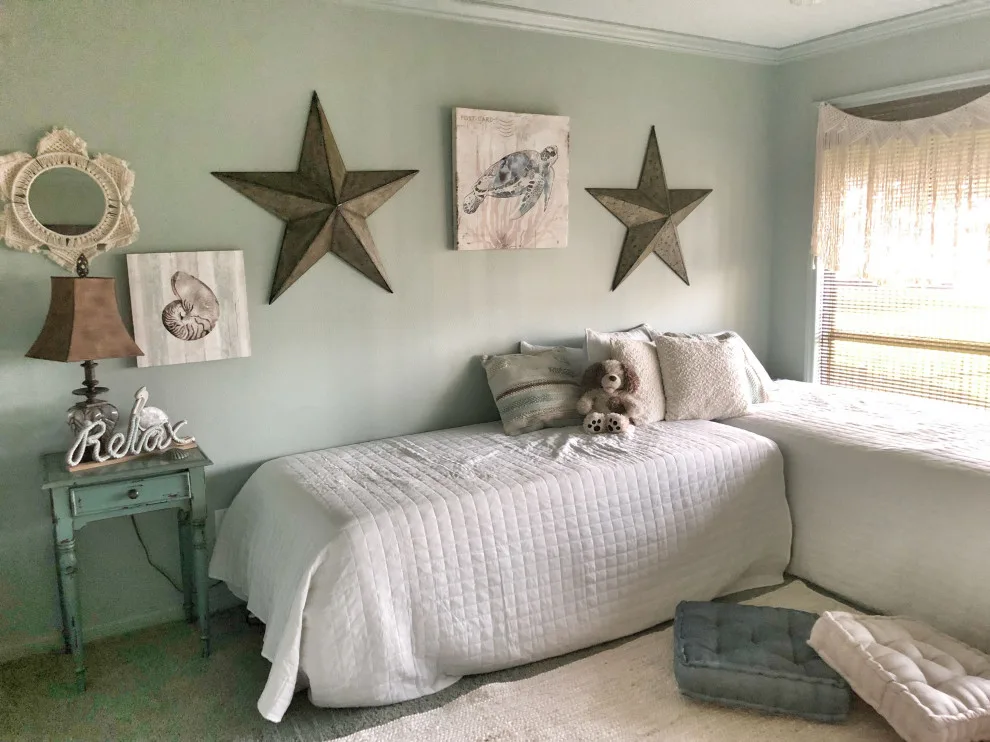 Guest Bedrooms at the Lake Home by Debi Lynn Interior Designs, LLC - Photo 10