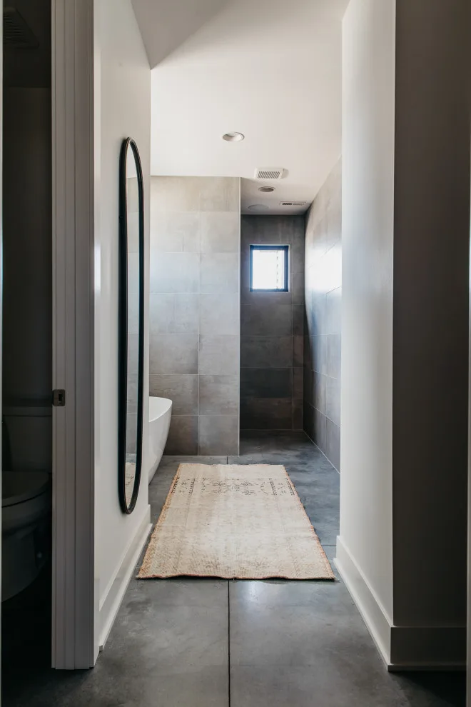 Contemporary Lakehouse in Ashland by Amethyst Home - Photo 16