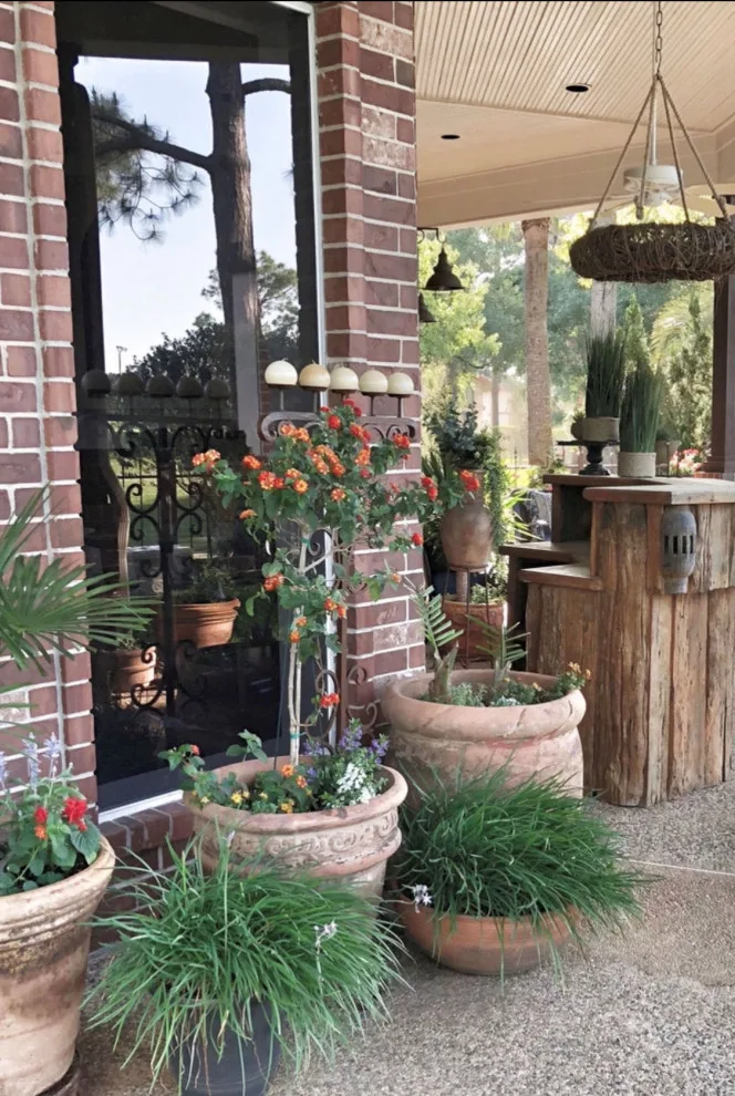 Exterior Veranda by Debi Lynn Interior Designs, LLC - Photo 2