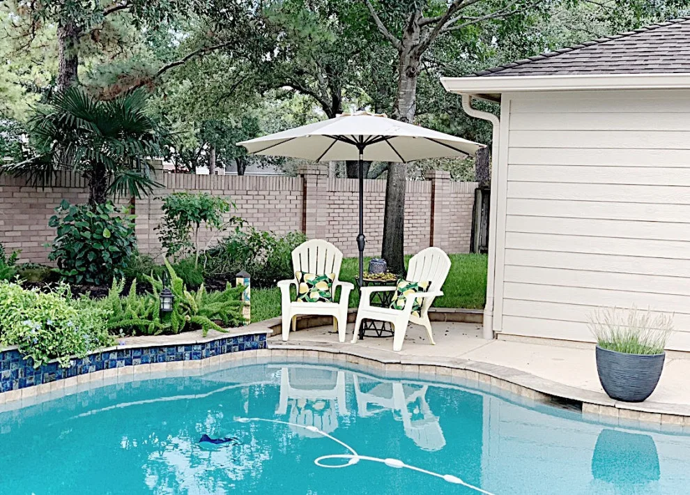 Outdoor Terrace by Debi Lynn Interior Designs, LLC - Photo 6