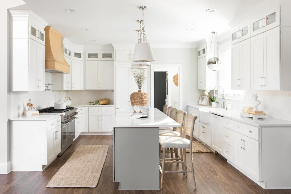 Contemporary Parisian Kitchen by GoldLeaf Interior - Photo 12