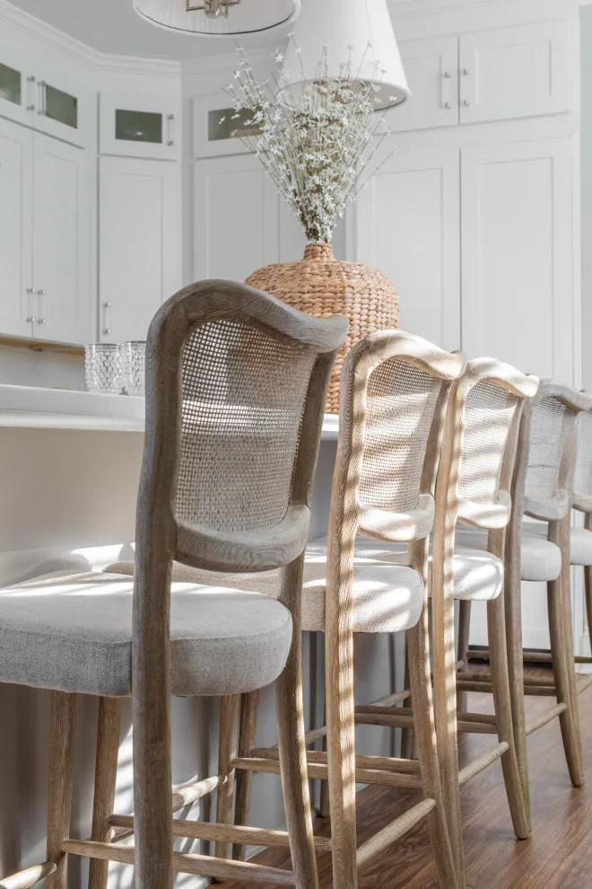 Contemporary Parisian Kitchen by GoldLeaf Interior - Photo 5