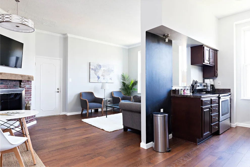 Pittsburgh Apartment by Elite Design & Home Staging - Photo 15