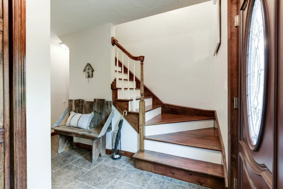 Shaler PA Prepared for Sale by Elite Design & Home Staging - Photo 9